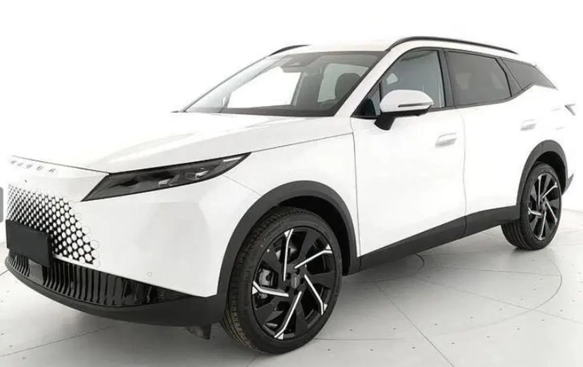 Omoda Omoda 7 SHS-P nuova a Bologna (2)