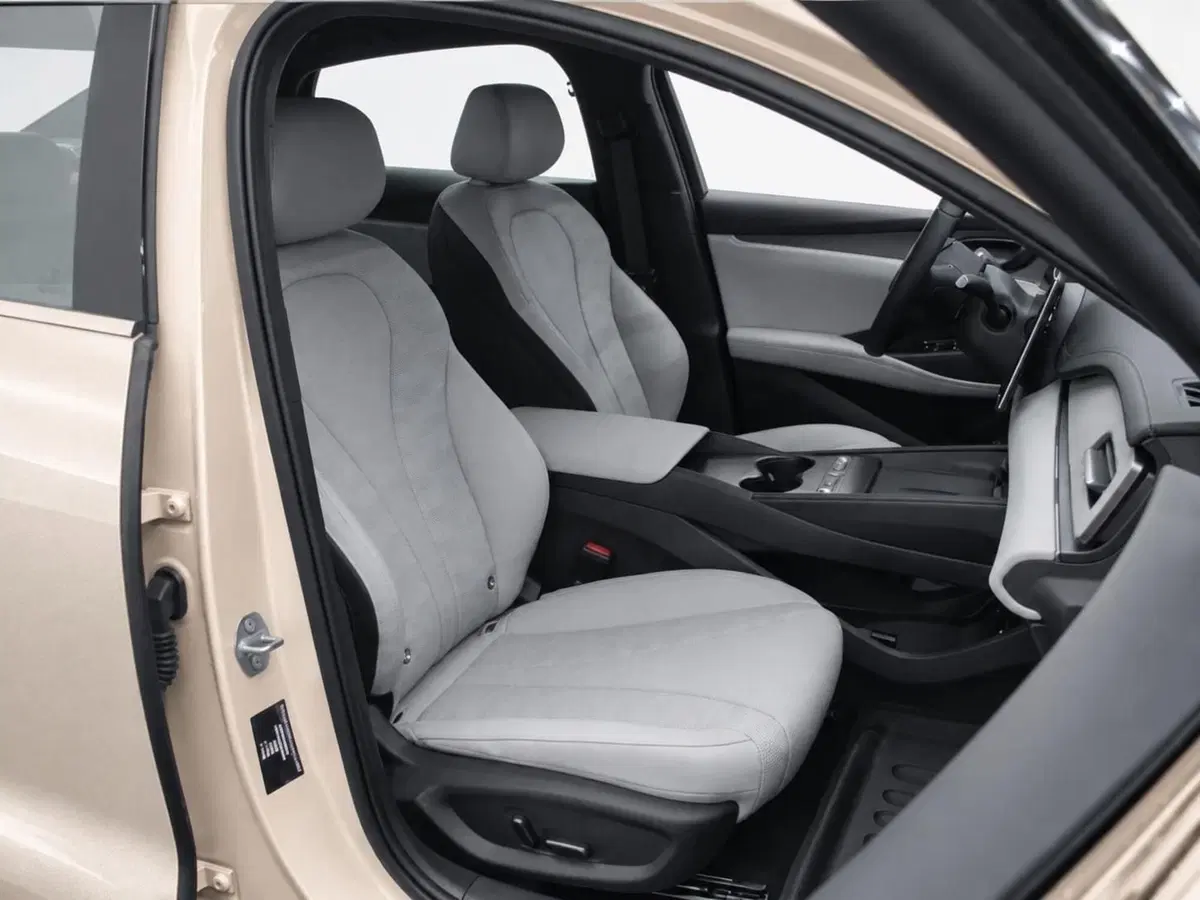 Byd Seal 6 DM-i nuova a Bologna (10)