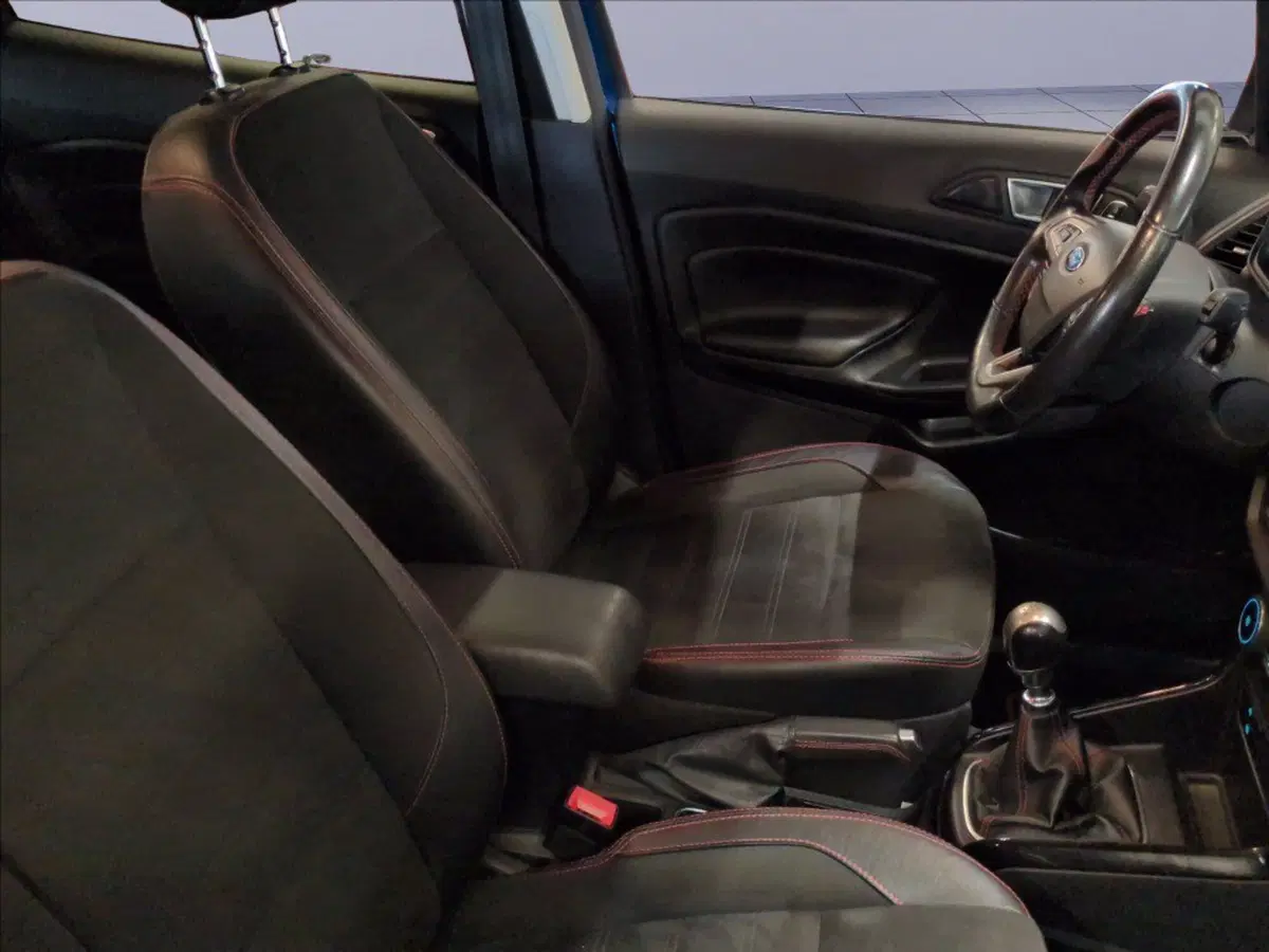 Ford EcoSport usata a Milano (17)