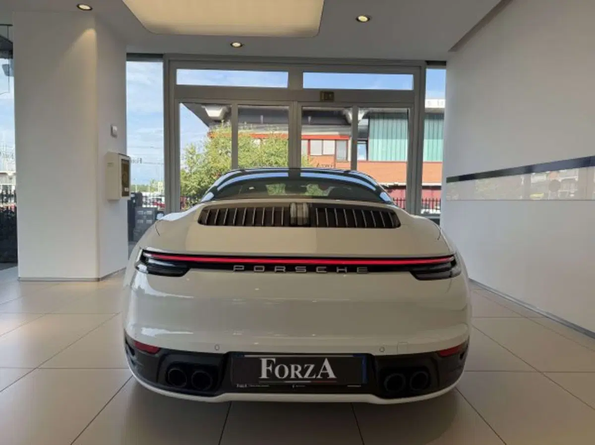 Porsche 911 Cabrio usata a Torino (15)