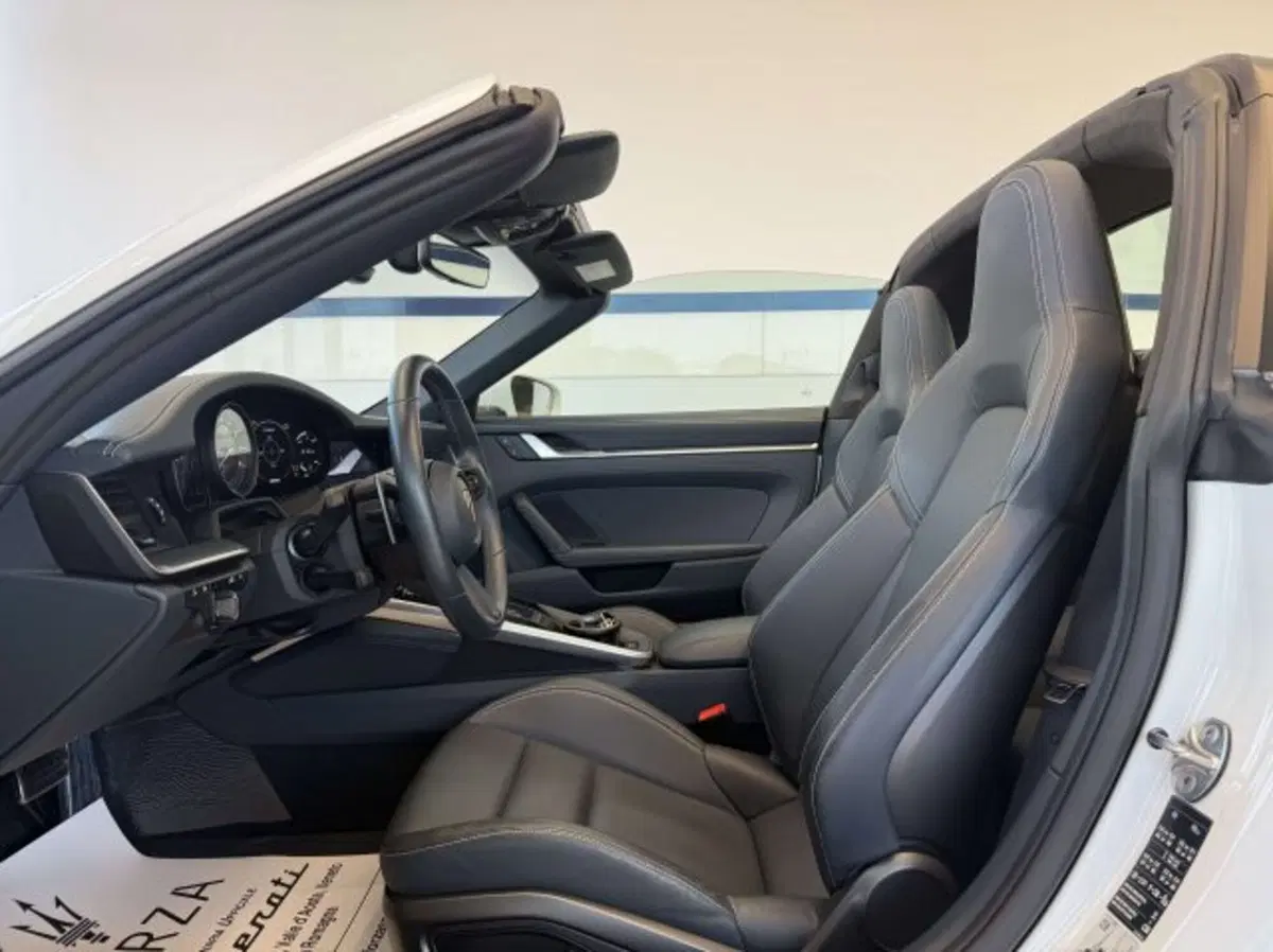 Porsche 911 Cabrio usata a Torino (5)