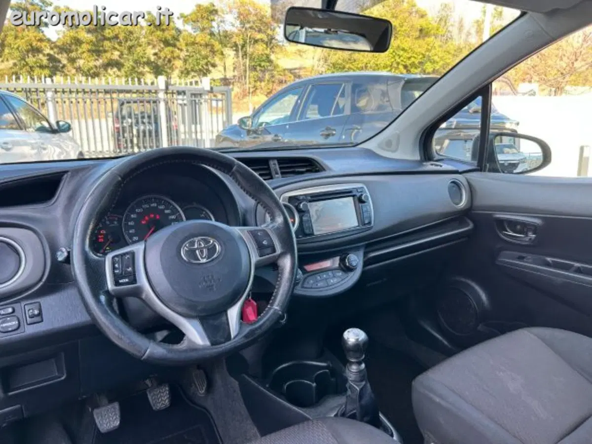 Toyota Yaris usata a Campobasso (15)