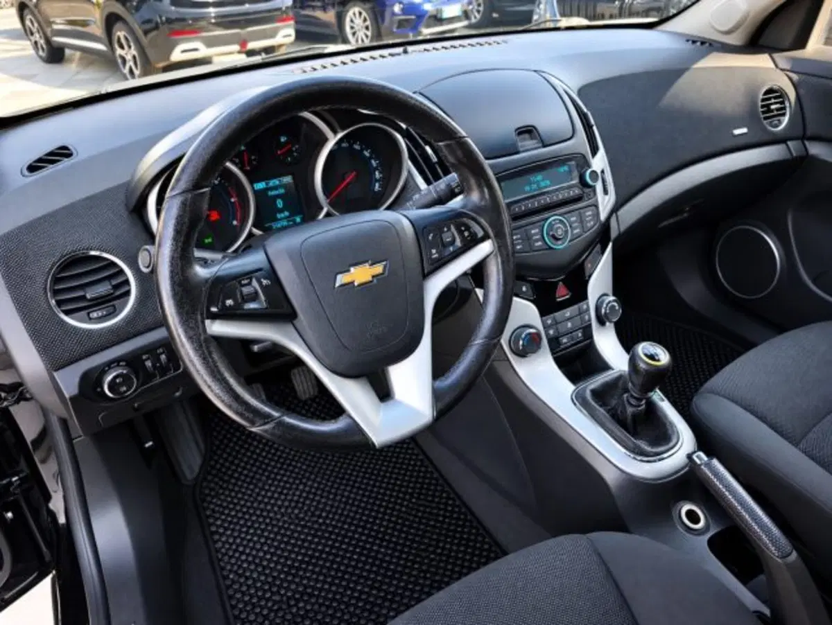 Chevrolet Cruze Station Wagon usata a Firenze (8)