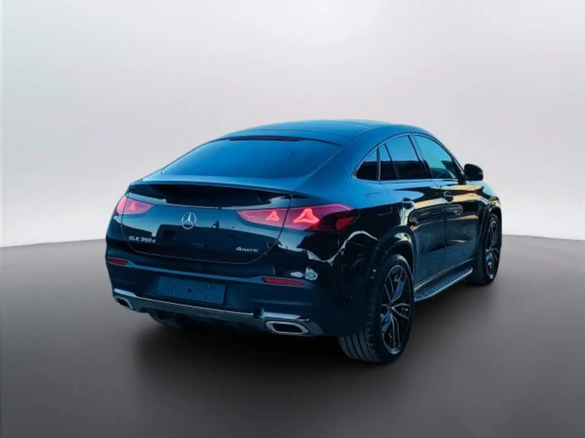 Mercedes-Benz GLE Coupé nuova a Teramo (3)