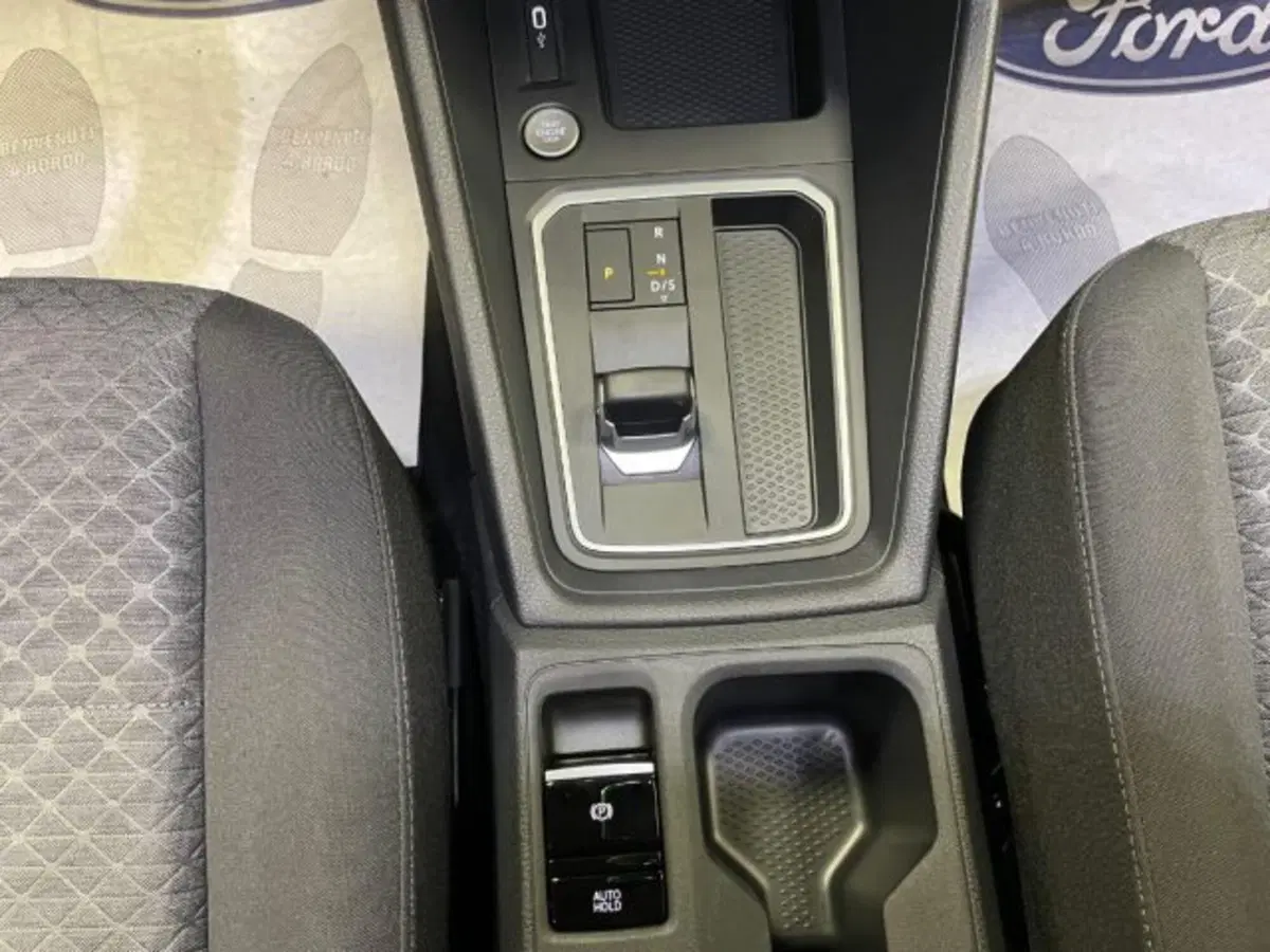 Ford Tourneo Connect nuova a Cuneo (11)