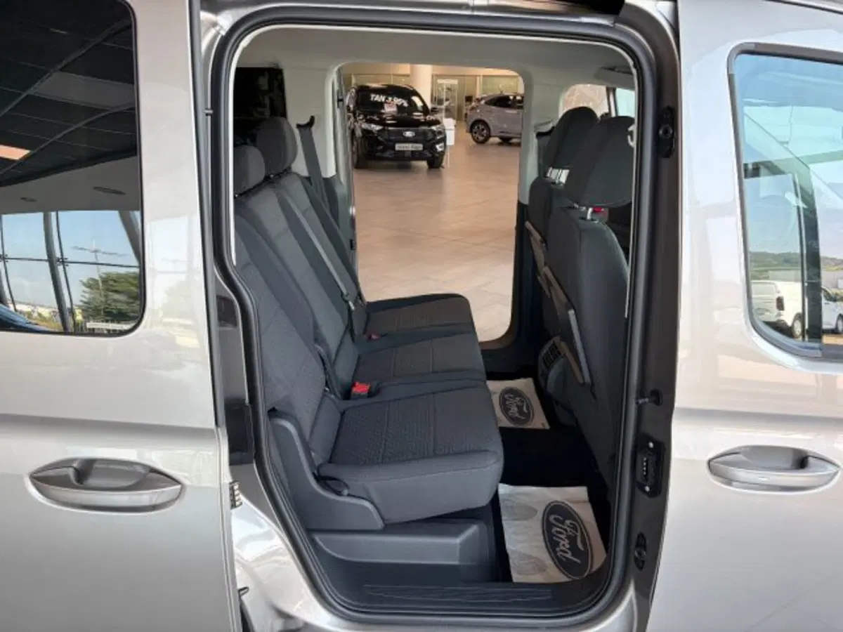 Ford Tourneo Connect nuova a Cuneo (8)