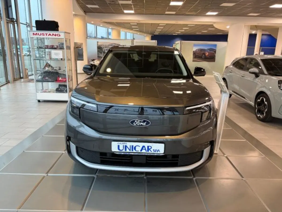 Ford Explorer nuova a Cuneo (5)