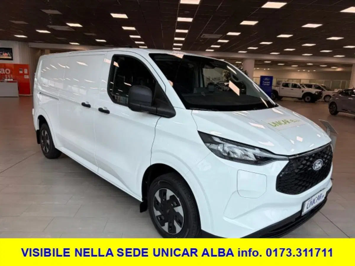 Ford E-Transit Custom Furgone nuova a Cuneo
