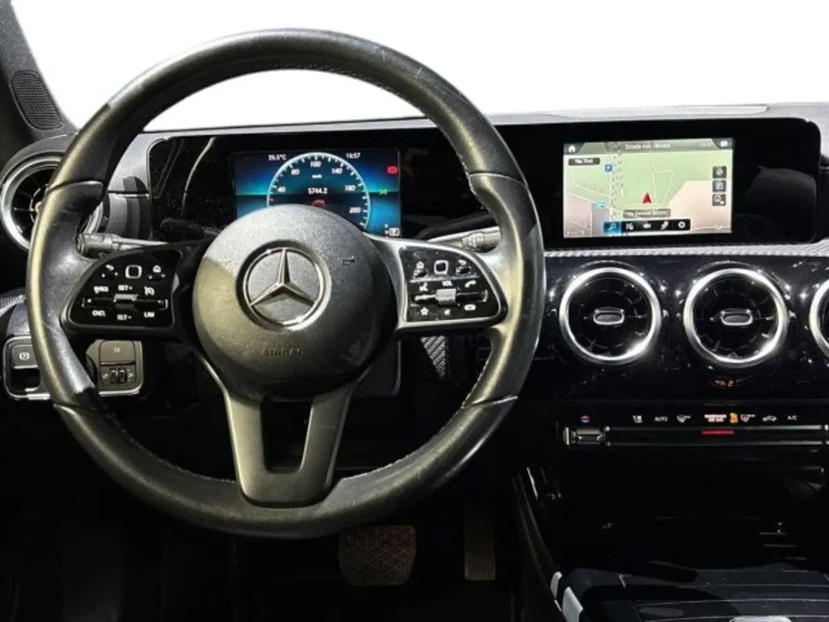 Mercedes-Benz Classe A usata a Bologna (11)
