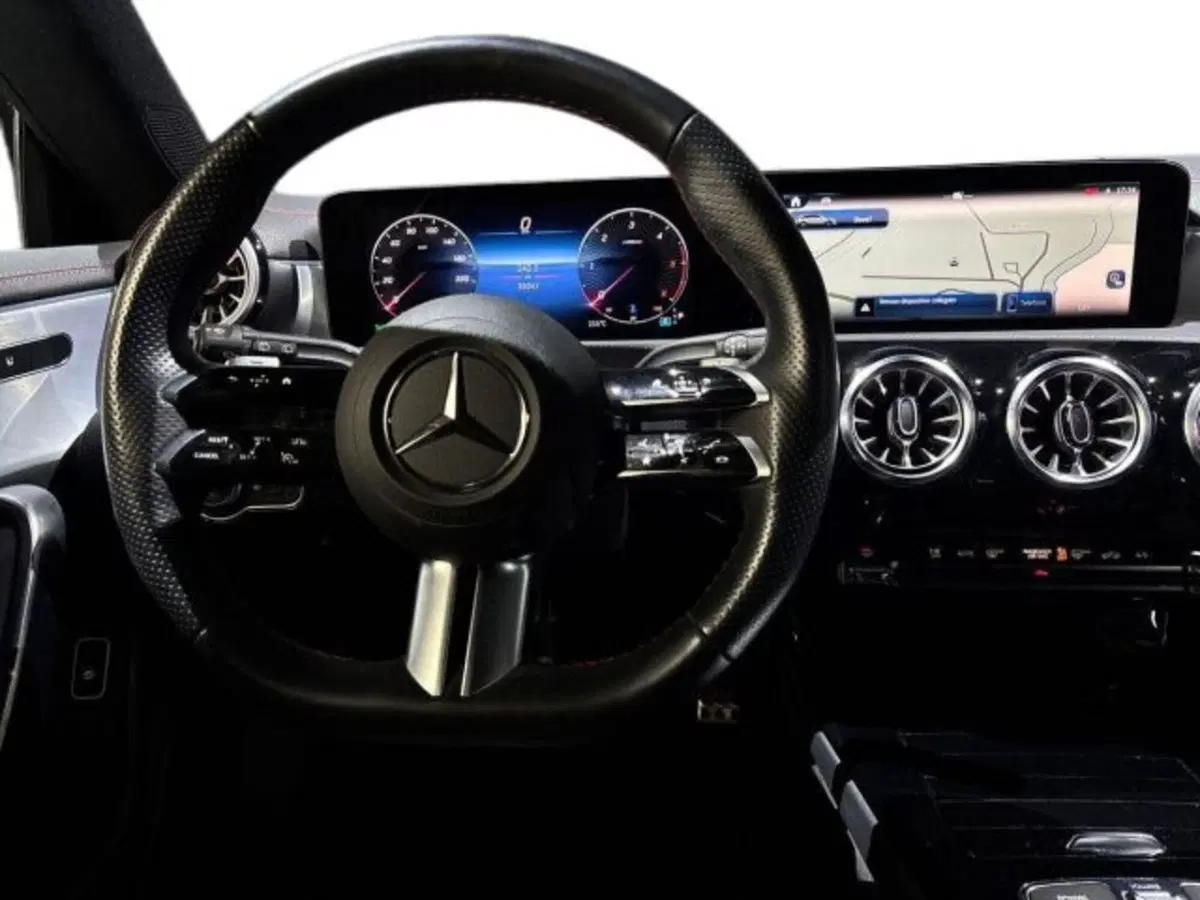 Mercedes-Benz CLA Shooting Brake usata a Bologna (11)