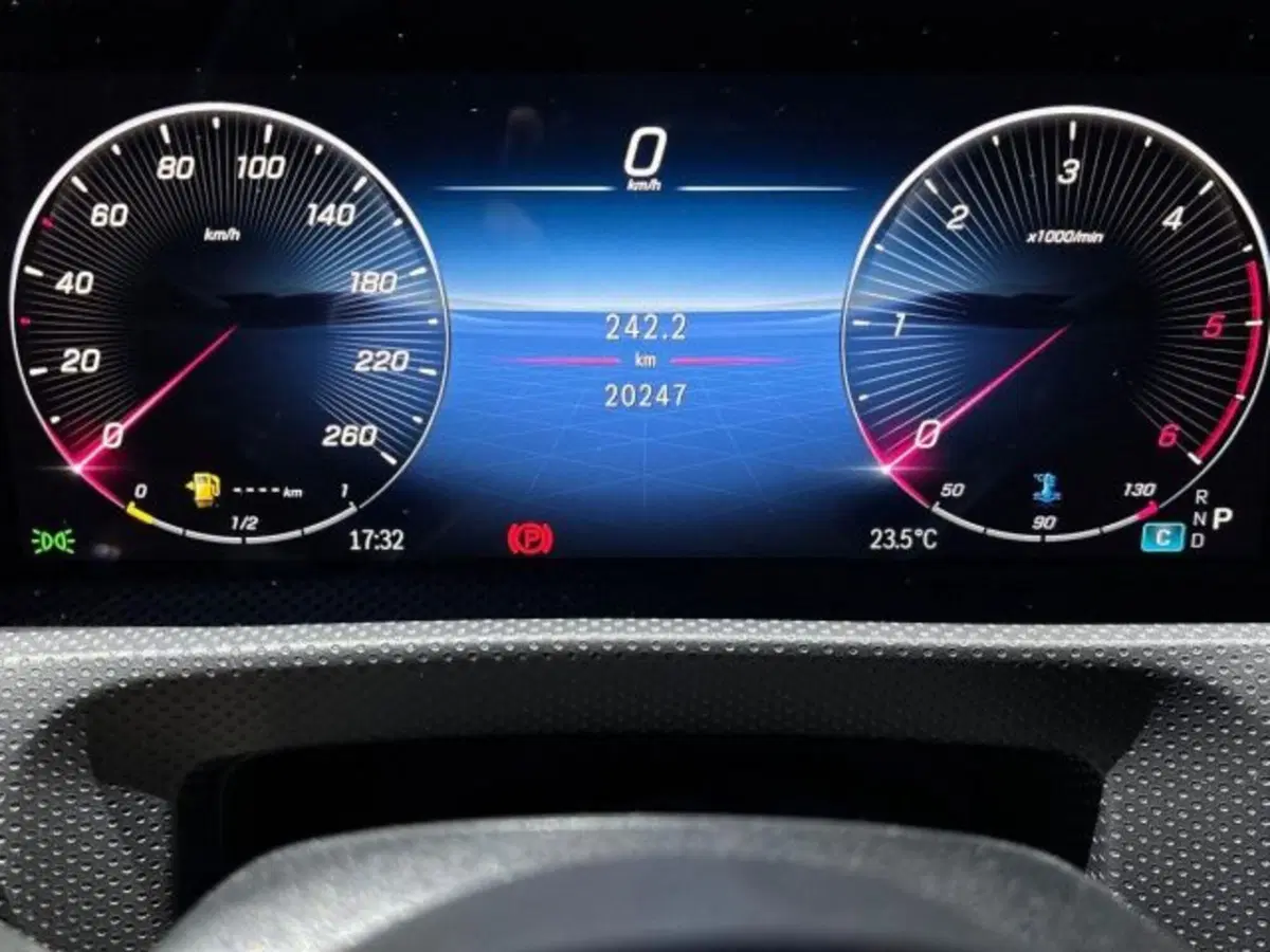 Mercedes-Benz CLA Shooting Brake usata a Bologna (13)