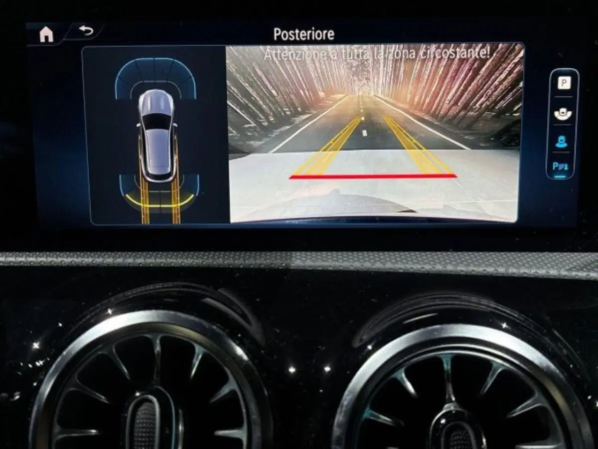 Mercedes-Benz CLA Shooting Brake usata a Bologna (14)