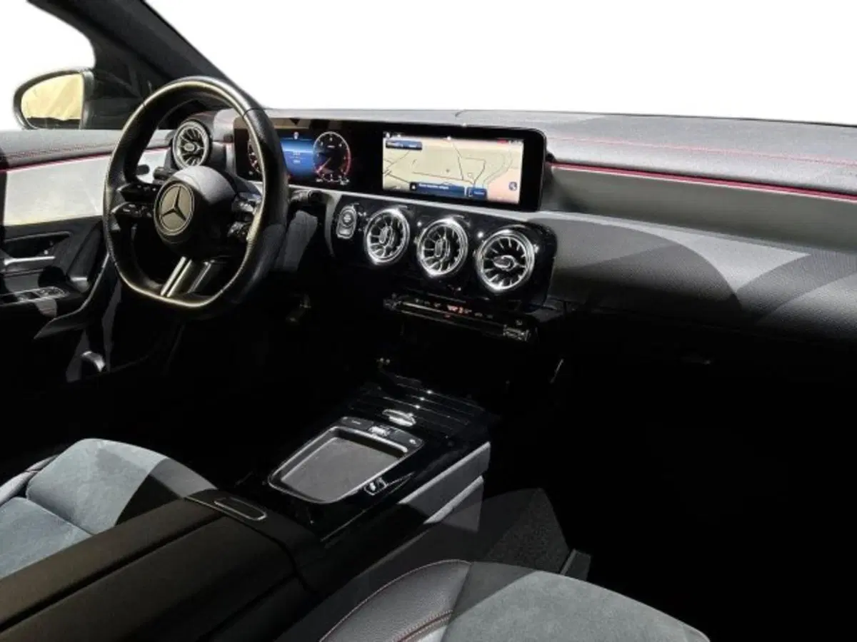 Mercedes-Benz CLA Shooting Brake usata a Bologna (15)