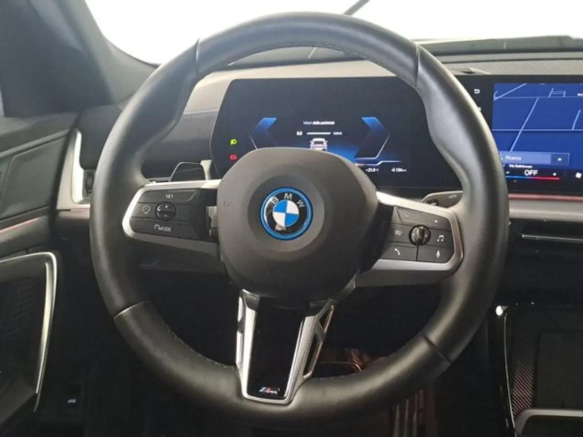 BMW iX2 usata a Verona (13)