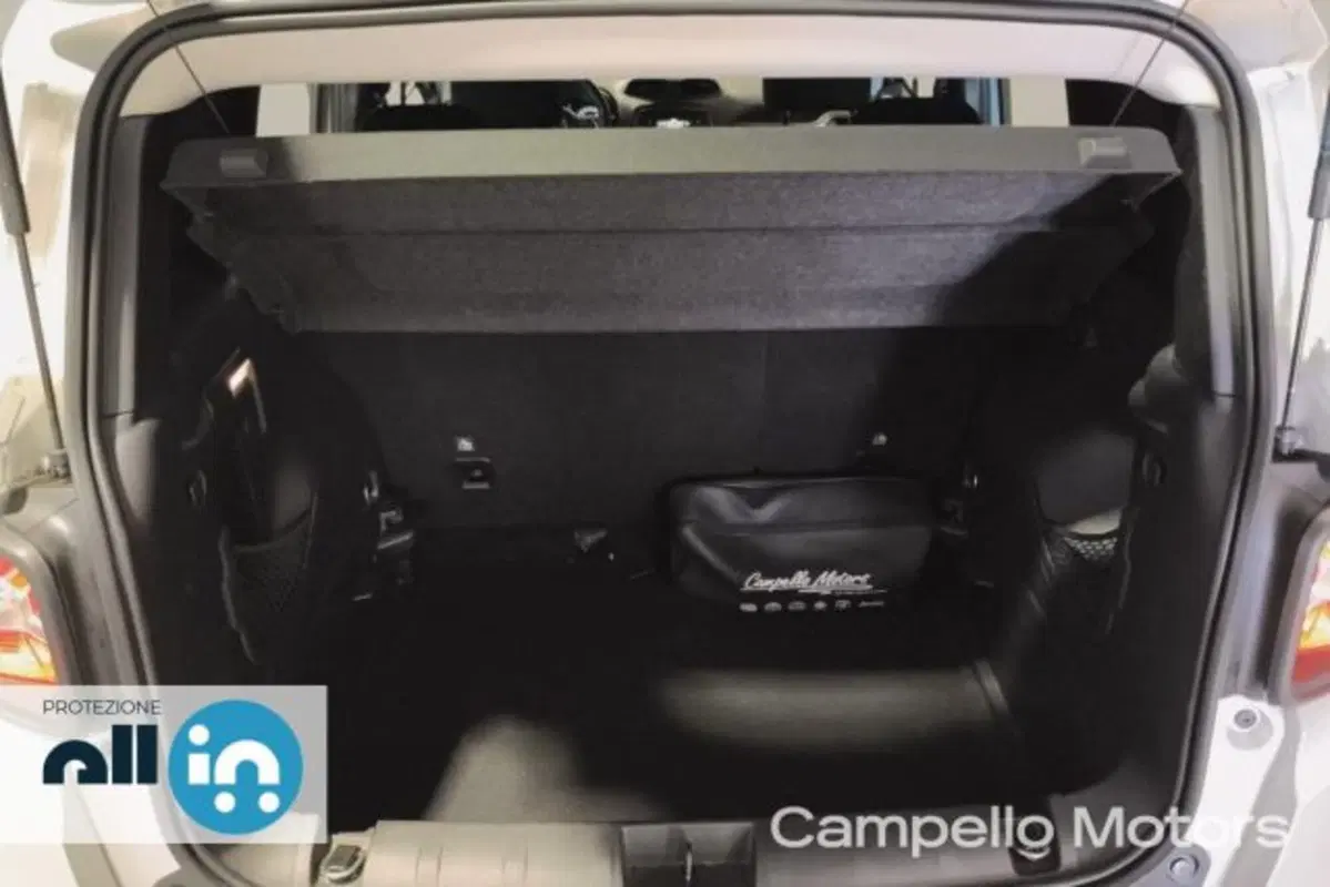 Jeep Renegade usata a Venezia (18)