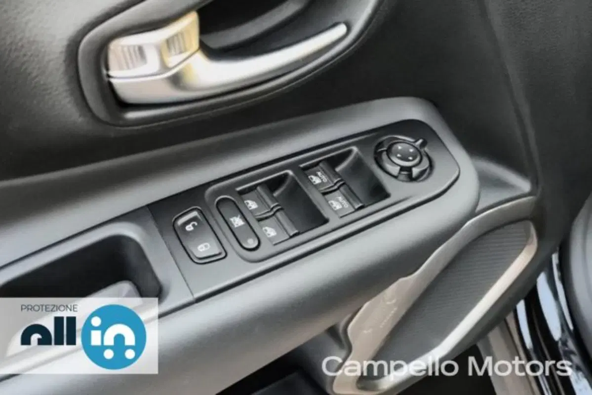 Jeep Renegade usata a Venezia (10)