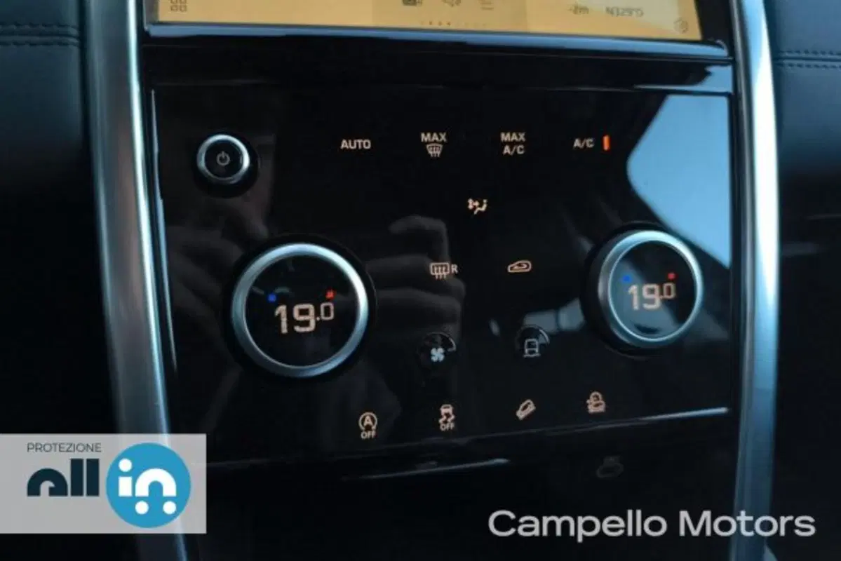 Land Rover Discovery Sport usata a Venezia (12)