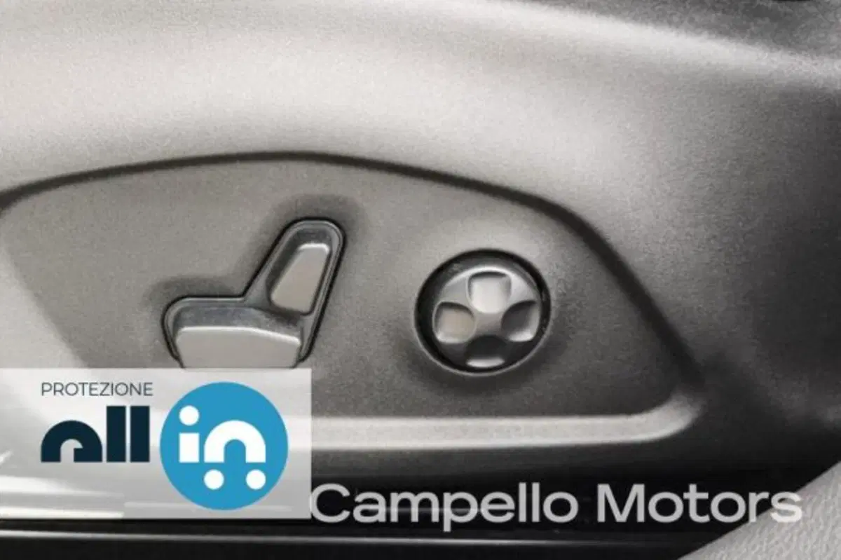 Jeep Compass usata a Venezia (19)