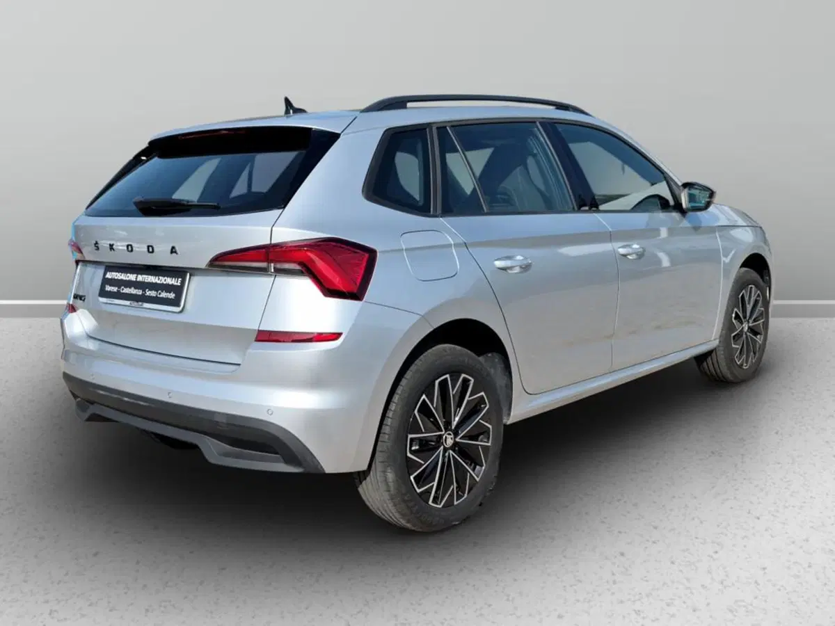 Skoda Kamiq usata a Varese (2)