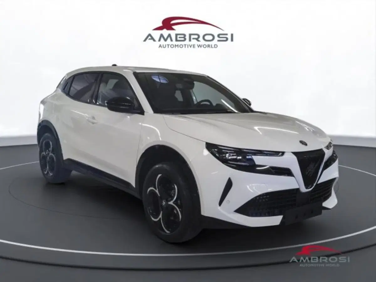 Alfa Romeo Junior nuova a Perugia (2)