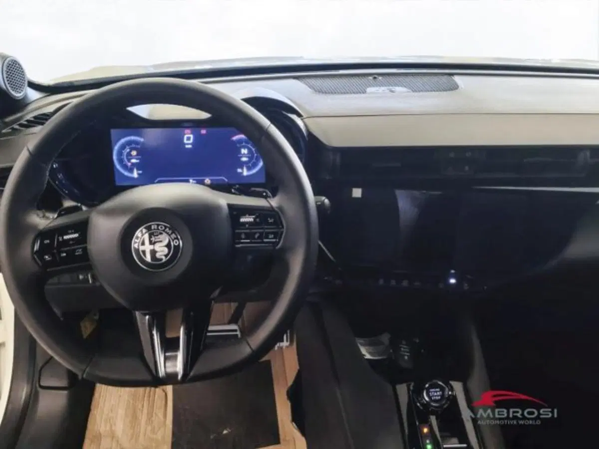 Alfa Romeo Junior nuova a Perugia (15)