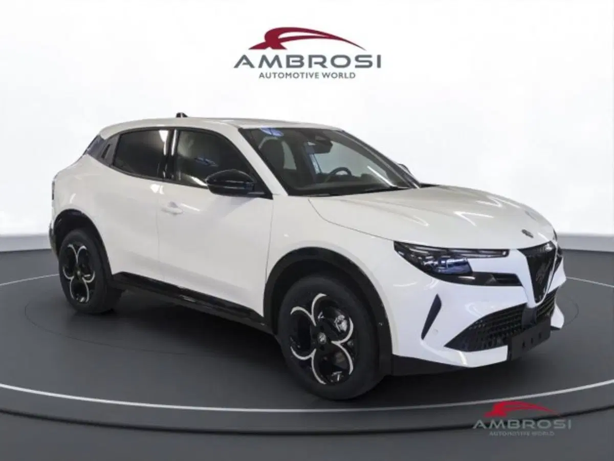 Alfa Romeo Junior nuova a Perugia (2)