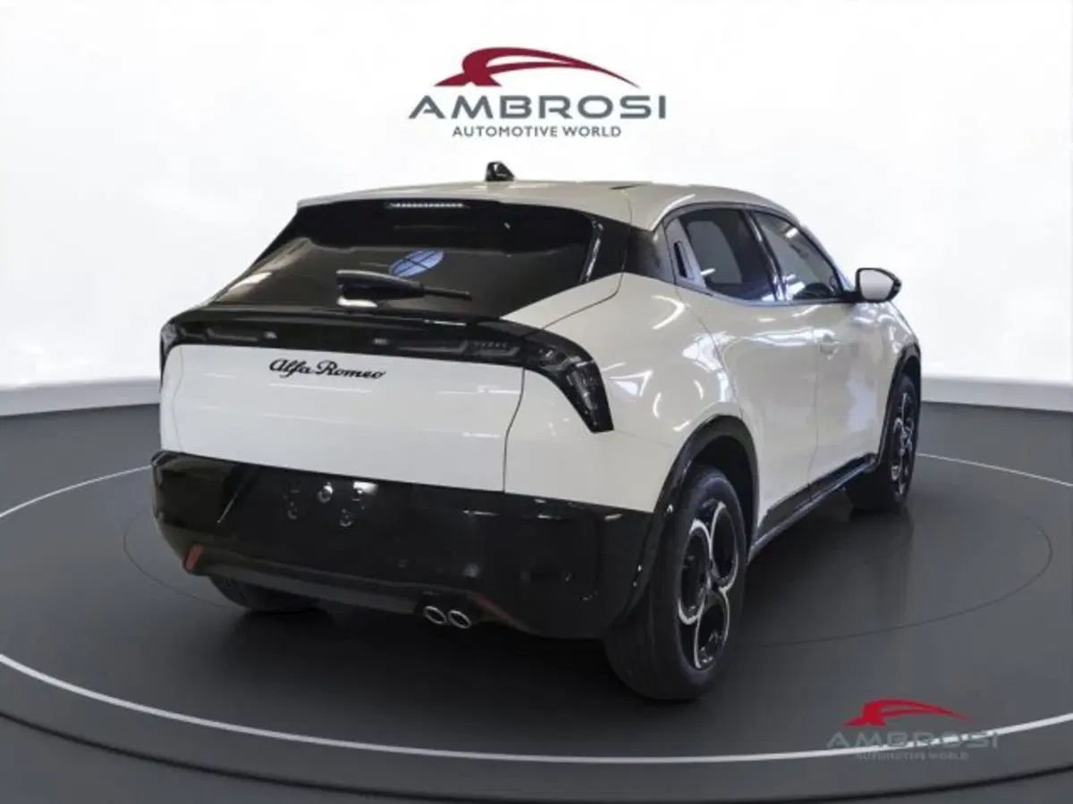 Alfa Romeo Junior nuova a Perugia (3)