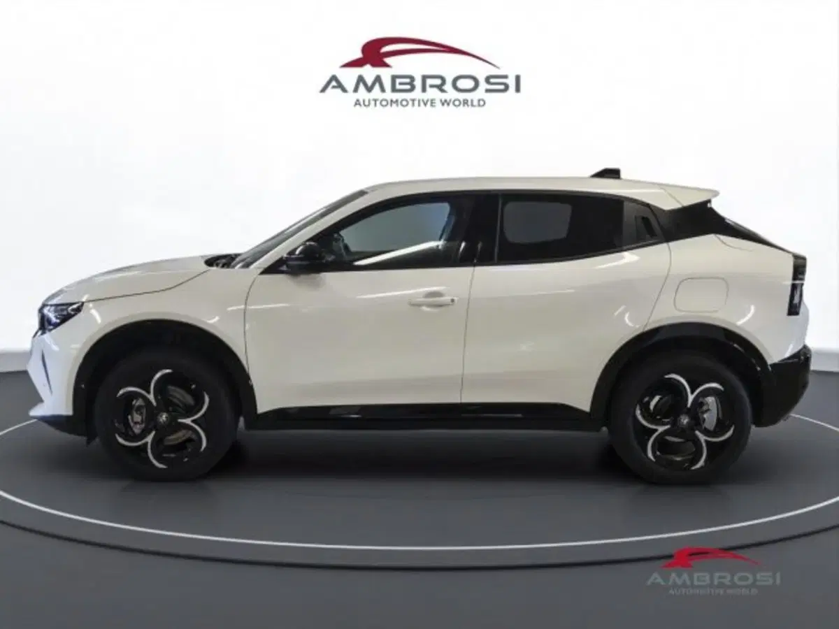 Alfa Romeo Junior nuova a Perugia (6)