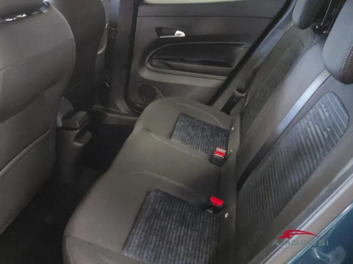Alfa Romeo Junior nuova a Perugia (11)