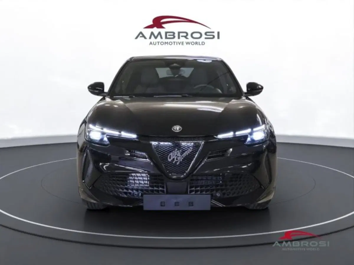 Alfa Romeo Junior nuova a Perugia (7)