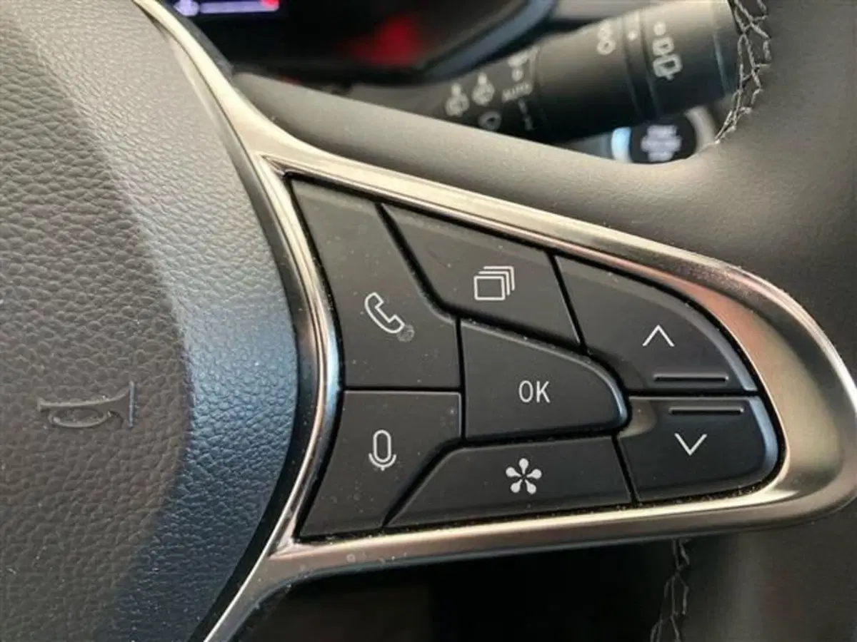 Renault Captur usata a Como (18)