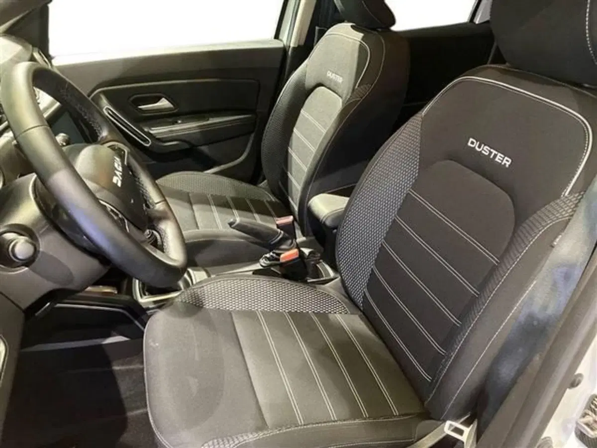 Dacia Duster usata a Como (9)