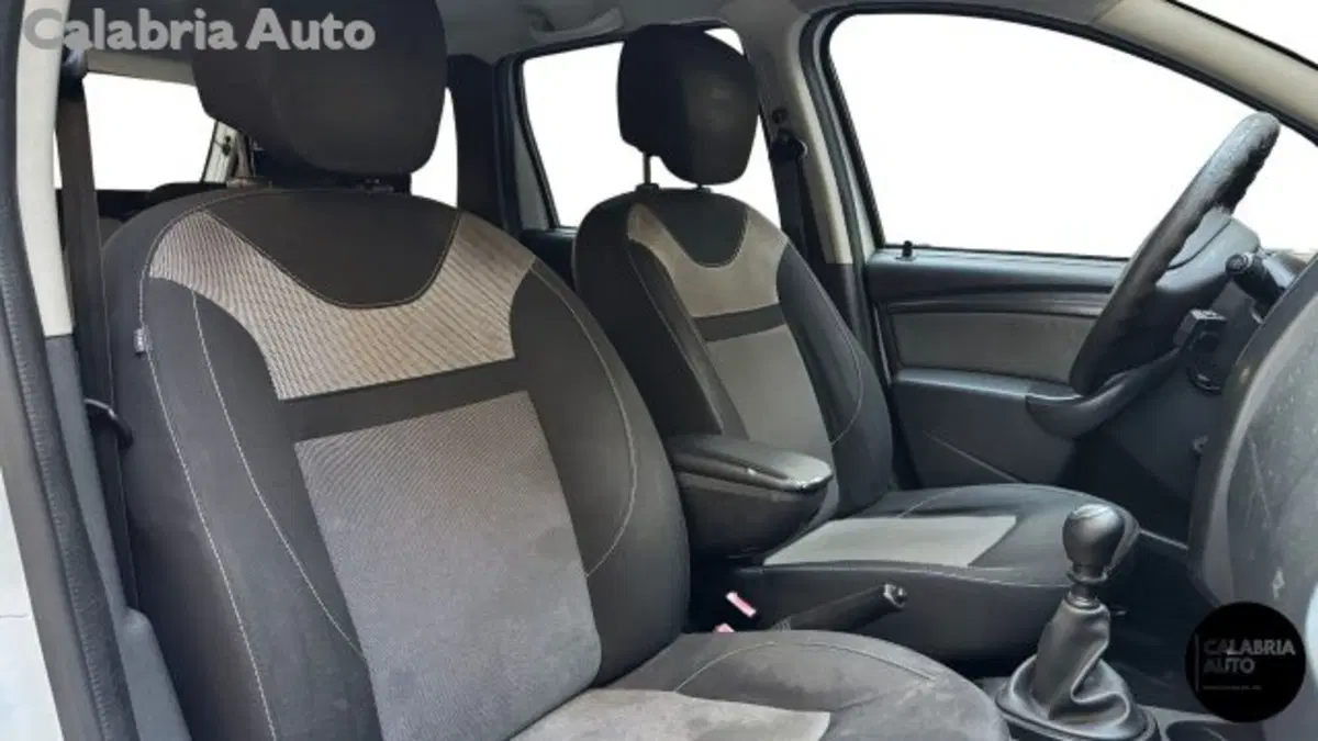 Dacia Duster usata a Reggio Calabria (11)