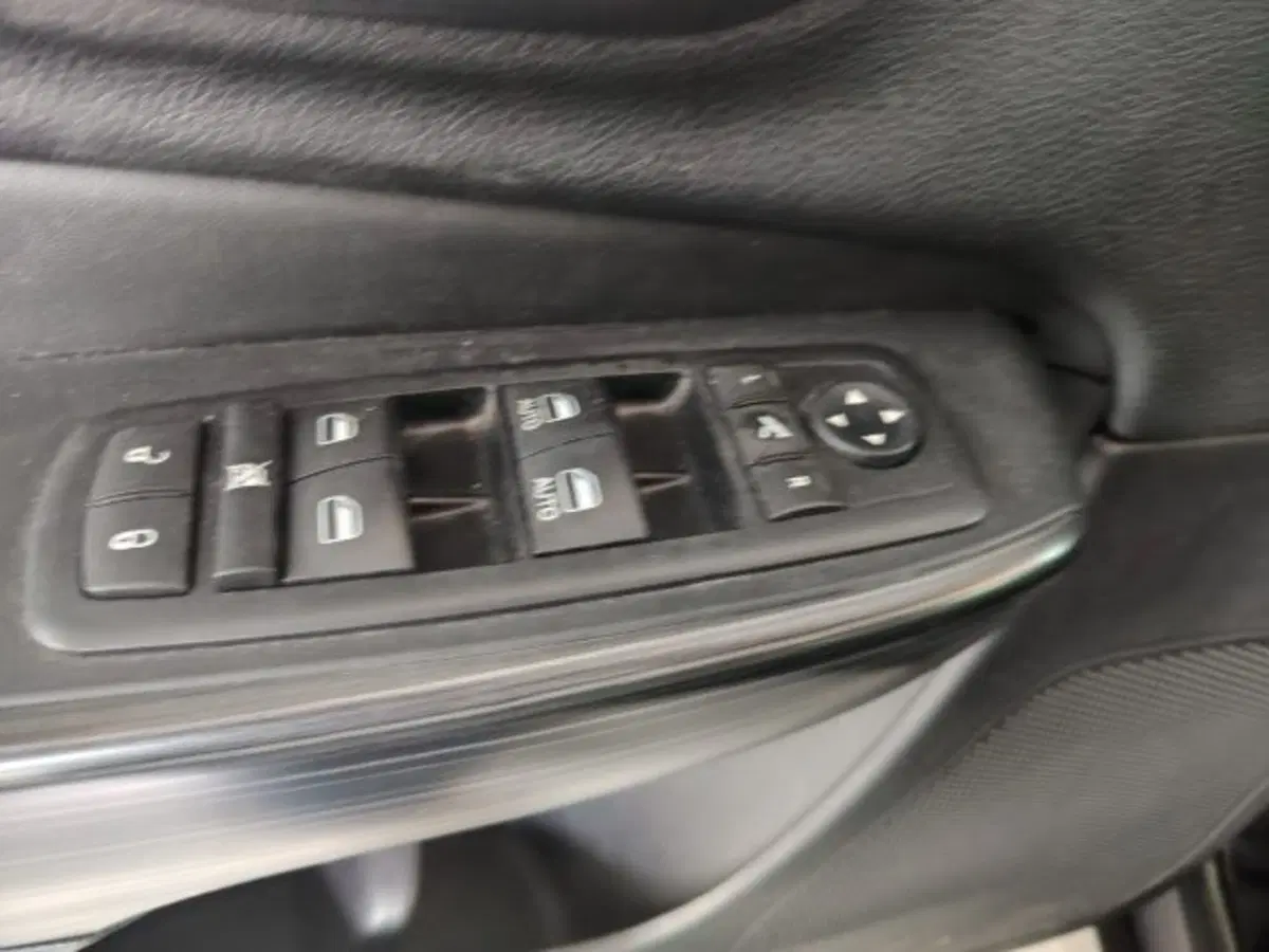 Jeep Cherokee usata a Forlì-Cesena (15)