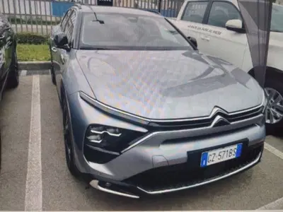 Citroen C5 X X Hybrid 225 E-EAT8 Shine del 2025 usata a Cesena