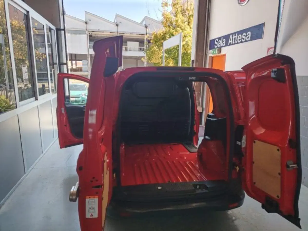 Ford Transit Courier usata a Forlì-Cesena (20)