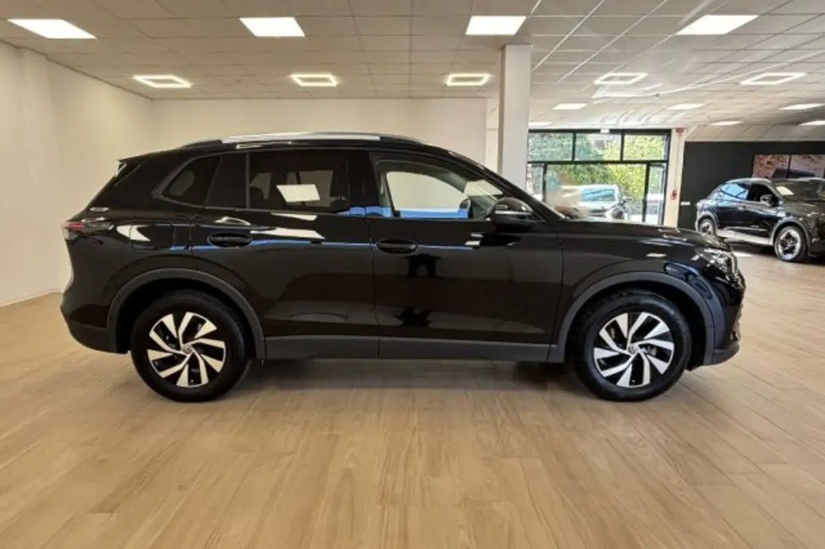 Volkswagen Tiguan usata a Latina (4)