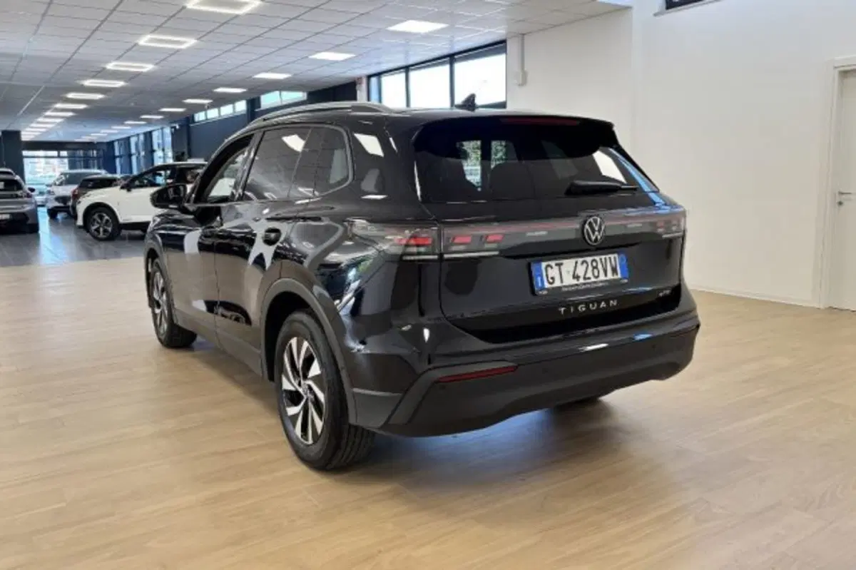 Volkswagen Tiguan usata a Latina (5)