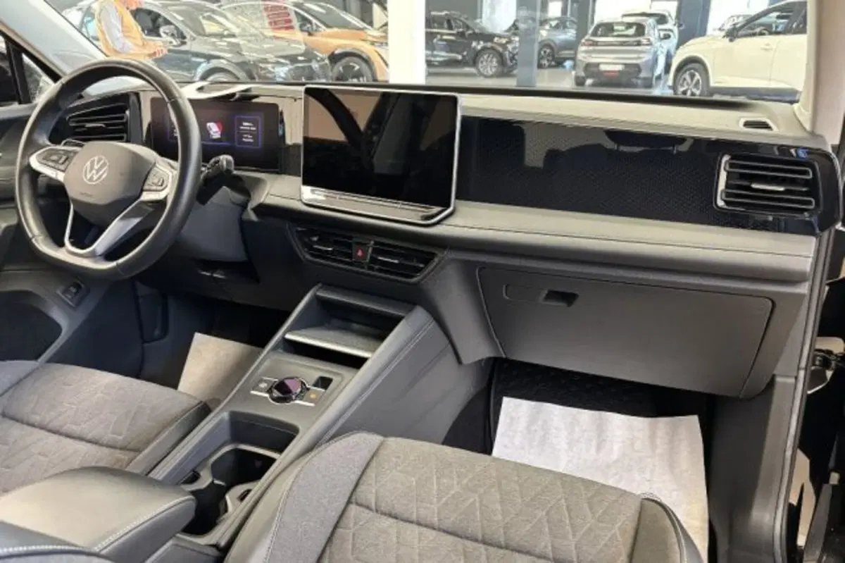 Volkswagen Tiguan usata a Latina (9)