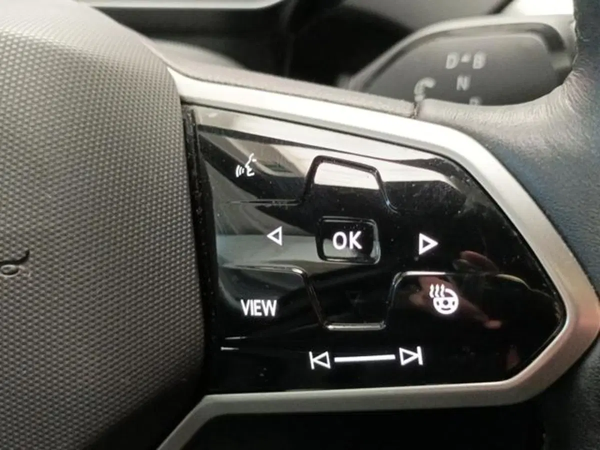 Volkswagen ID.5 usata a Milano (12)