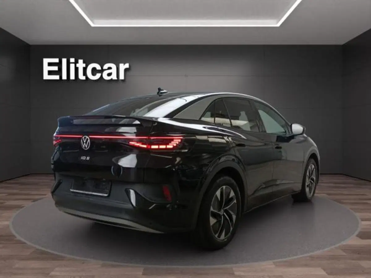 Volkswagen ID.5 usata a Milano (4)