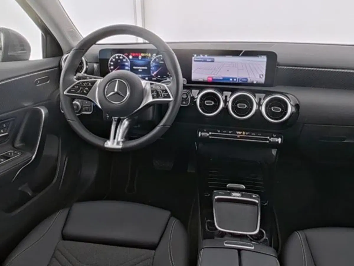Mercedes-Benz Classe A usata a Milano (6)