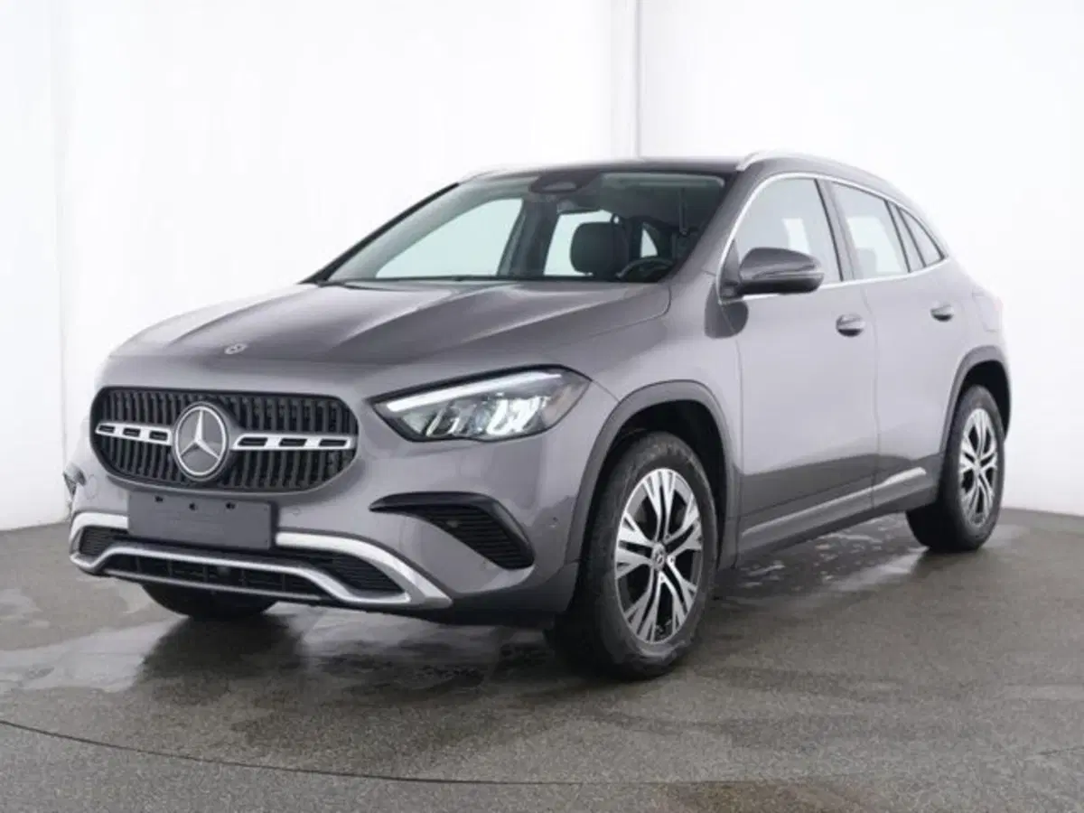 Mercedes-Benz GLA SUV usata a Novara