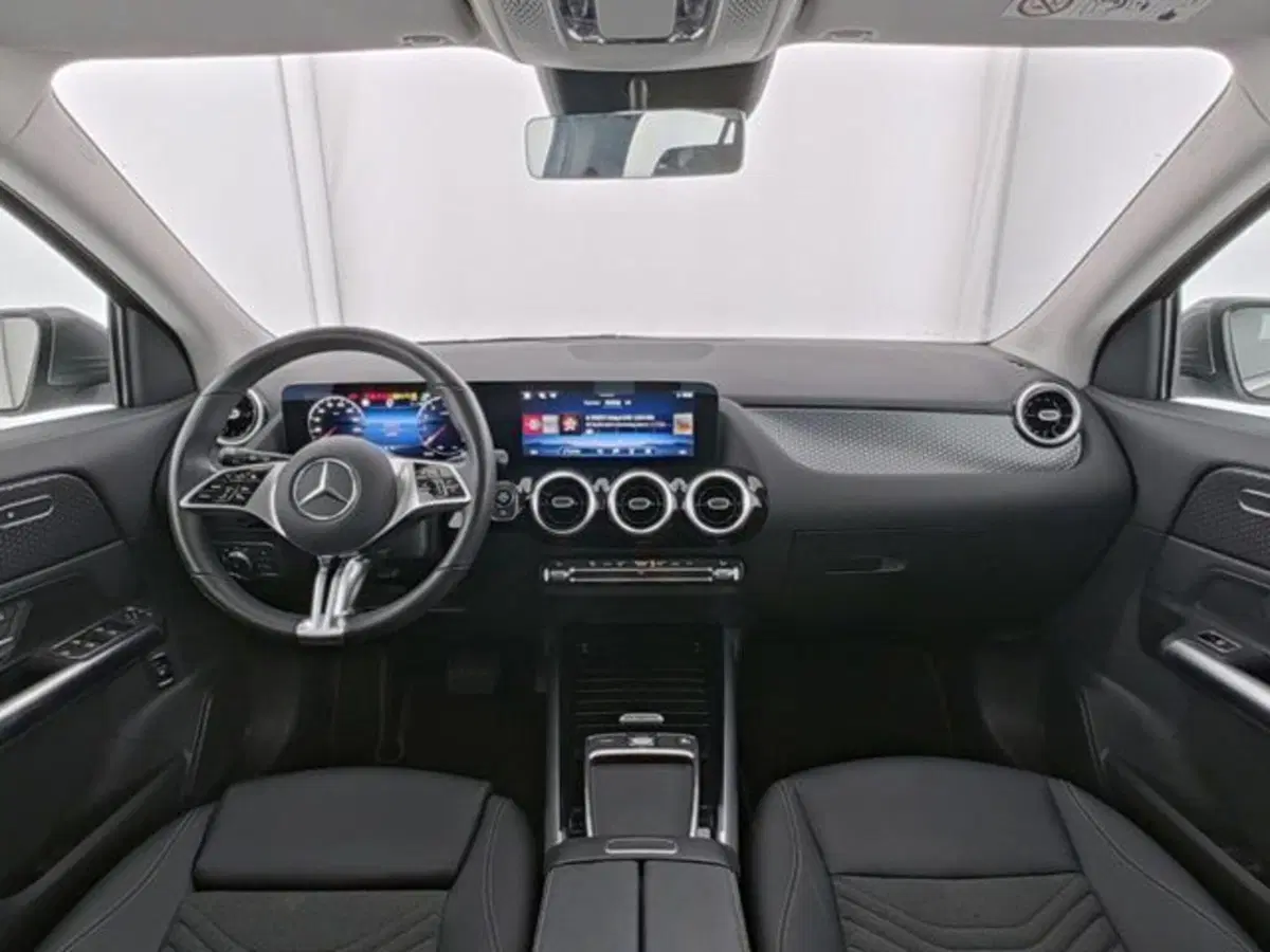 Mercedes-Benz GLA SUV usata a Novara (7)