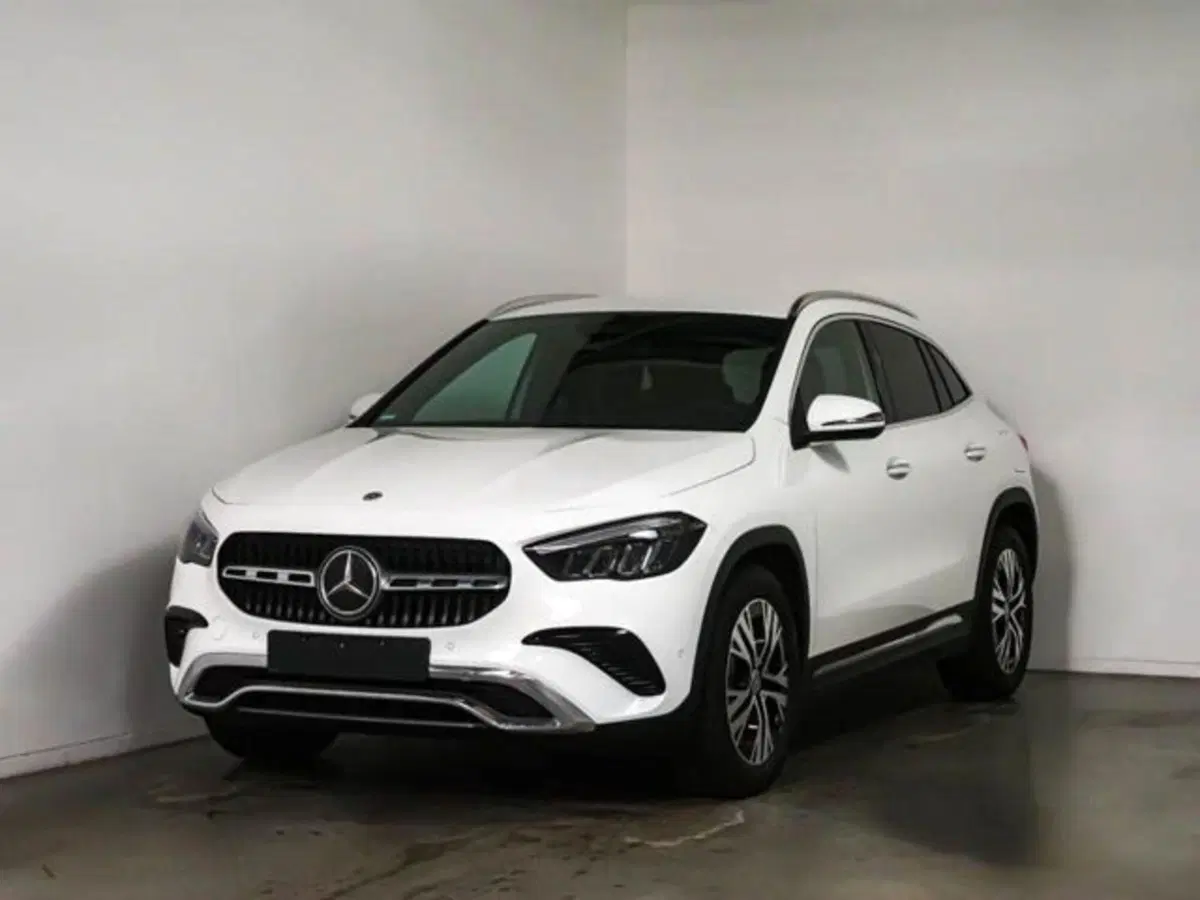 Mercedes-Benz GLA SUV usata a Novara