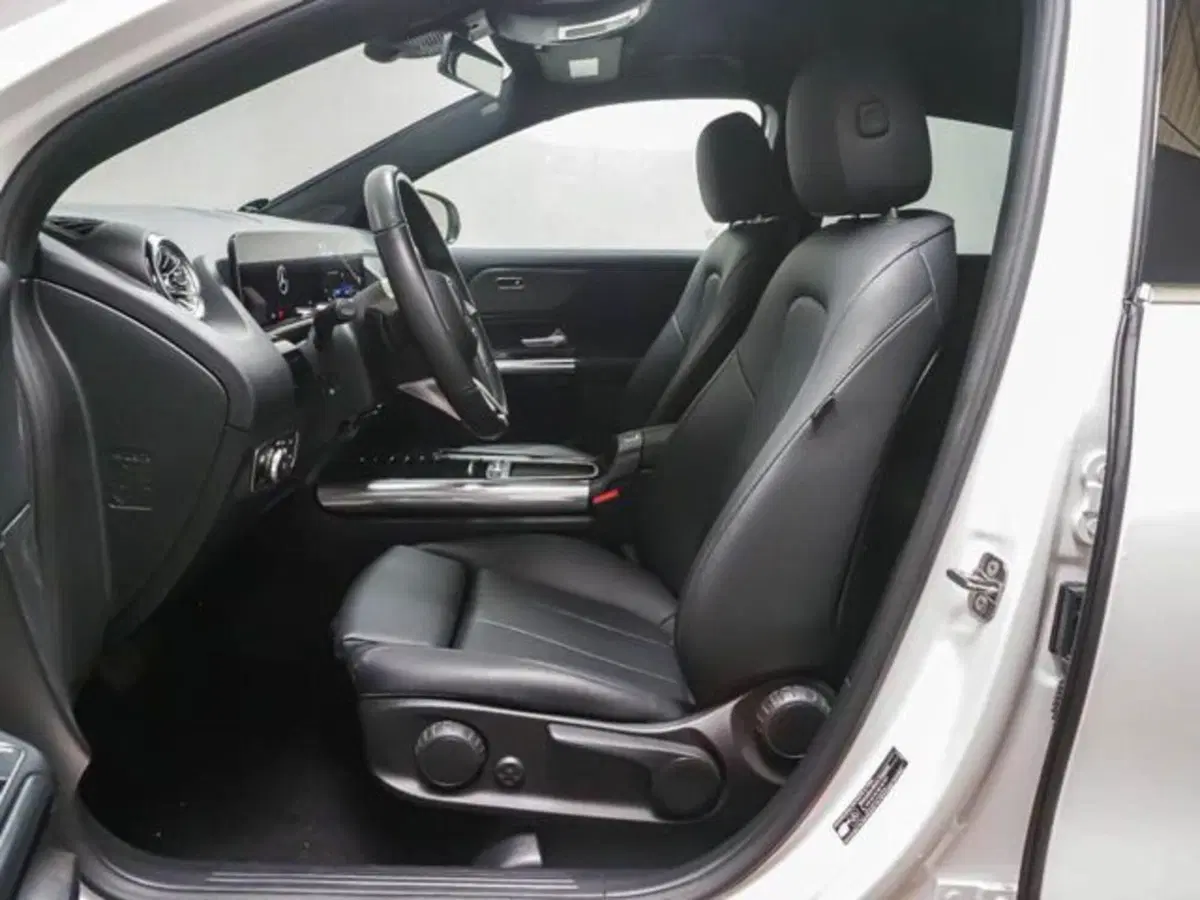 Mercedes-Benz GLA SUV usata a Novara (5)