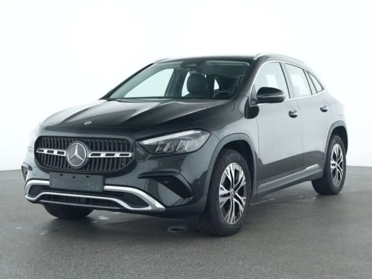 Mercedes-Benz GLA SUV usata a Novara