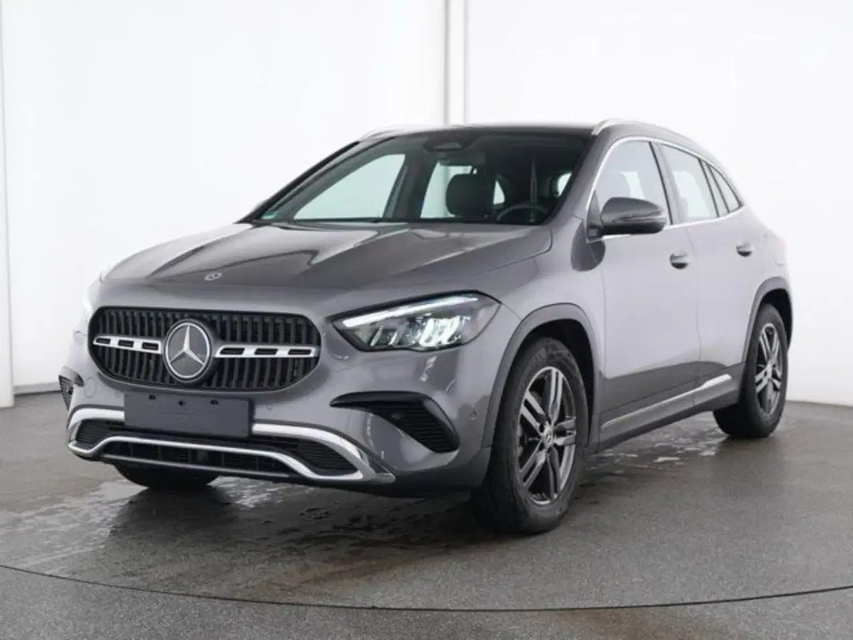 Mercedes-Benz GLA SUV usata a Novara