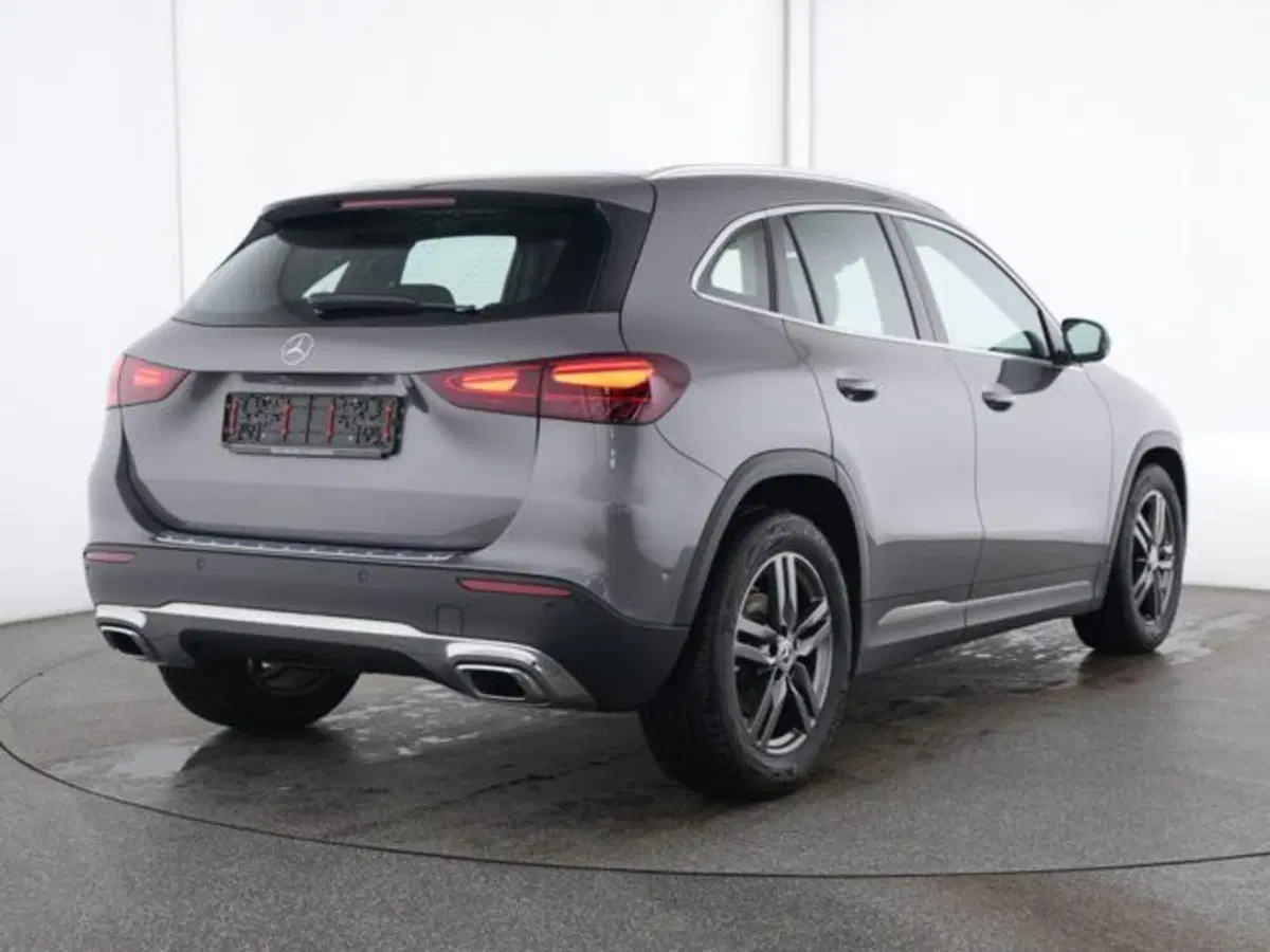 Mercedes-Benz GLA SUV usata a Novara (2)