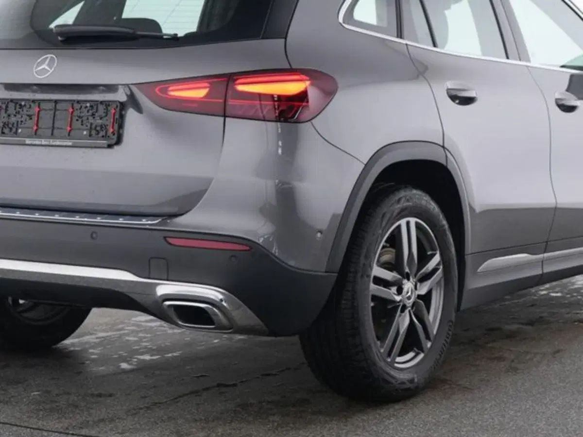 Mercedes-Benz GLA SUV usata a Novara (9)